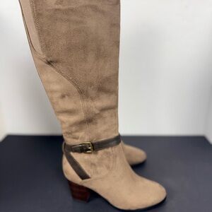 Women's Knee High Boots Brown Faux Suede Block Heel Buckle Strap Zip Closing 6M